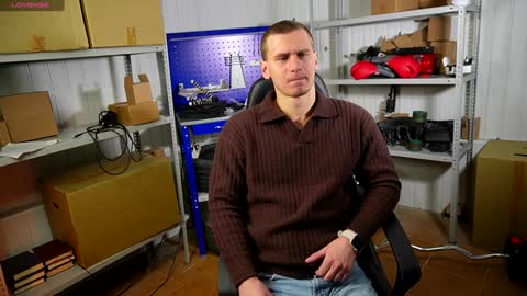 Snapshot of vance_rulez chatting on February 6, 7:02 am Vance online show from February 6, 7:02 am