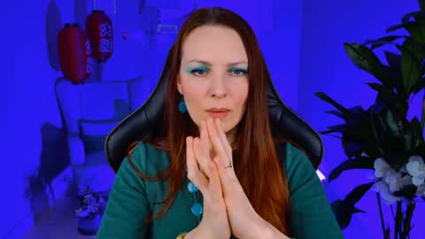 Snapshot of vandarossi chatting on February 5, 8:54 am Vanda online show from February 5, 8:54 am