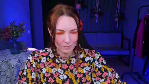 Snapshot of vandarossi chatting on February 20, 12:25 pm Vanda online show from February 20, 12:25 pm