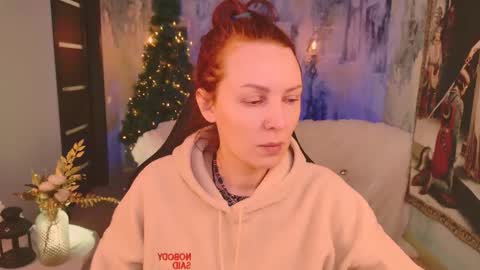 Snapshot of vandarossi chatting on December 15, 9:24 am Vanda online show from December 15, 9:24 am