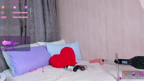 V A N E  online show from November 9, 3:16 am