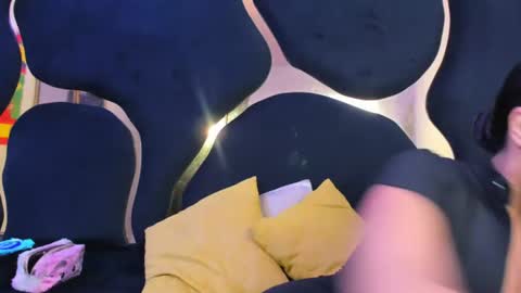 Vane online show from July 24, 1:42 pm