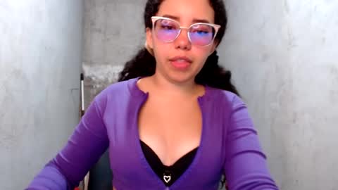 vanellopeschweetz online show from July 27, 1:51 pm