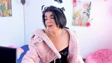 Snapshot of vanes_hontter chatting on July 8, 2:54 pm vanes_hontter online show from July 8, 2:54 pm