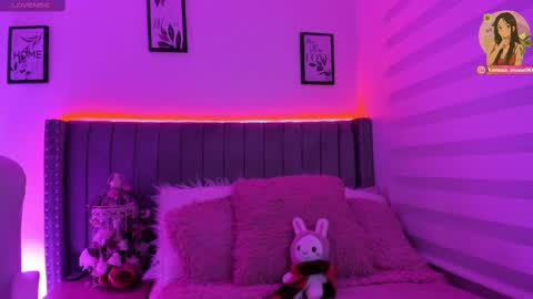 vanesa_moon_ online show from September 18, 12:23 am