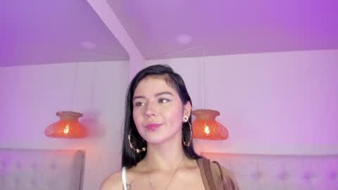 Snapshot of vanessa_cruz_18 chatting on August 5, 12:13 am Vane online show from August 5, 12:13 am