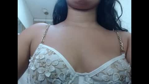vanessa online show from June 13, 7:01 pm