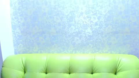 Snapshot of vanessa_florence chatting on June 21, 1:08 am RUSSIAN BARBIE BABE online show from June 21, 1:08 am