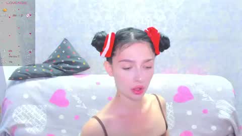 Snapshot of vanessa_florence chatting on June 25, 1:49 am RUSSIAN BARBIE BABE online show from June 25, 1:49 am