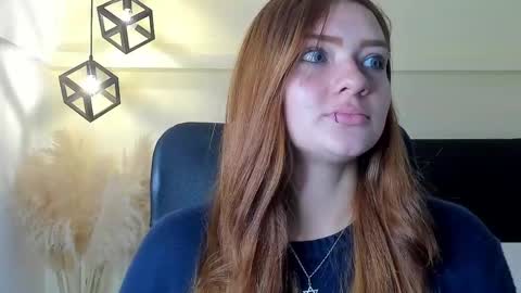 Snapshot of vanessa_foxyy chatting on May 27, 3:09 pm vanessa_foxyy online show from May 27, 3:09 pm
