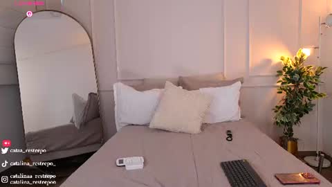 vanessa sexxy online show from August 3, 2:10 am