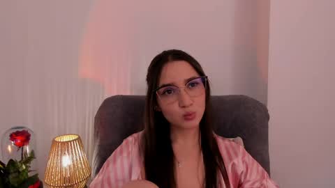 Snapshot of vanessajohnsonn chatting on May 11, 10:40 pm vanessajohnsonn online show from May 11, 10:40 pm
