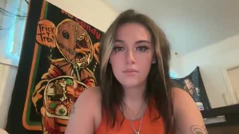 Snapshot of vanessaluvs2play chatting on October 31, 10:11 pm vanessaluvs2play online show from October 31, 10:11 pm