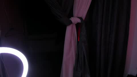 Snapshot of vanessascott_ chatting on May 17, 6:22 am vanessascott_ online show from May 17, 6:22 am
