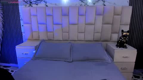 Snapshot of vanessascott_ chatting on June 24, 6:45 am vanessascott_ online show from June 24, 6:45 am