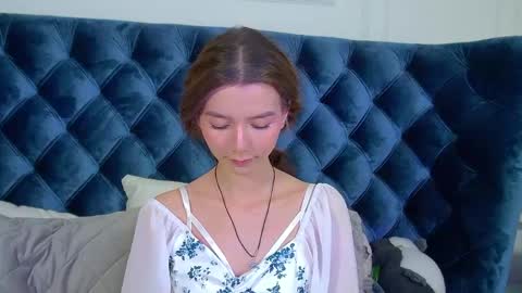 VanessaVienne online show from April 20, 4:21 pm