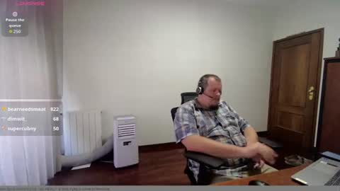 Snapshot of vanifer chatting on July 14, 2:12 pm Vanifer online show from July 14, 2:12 pm