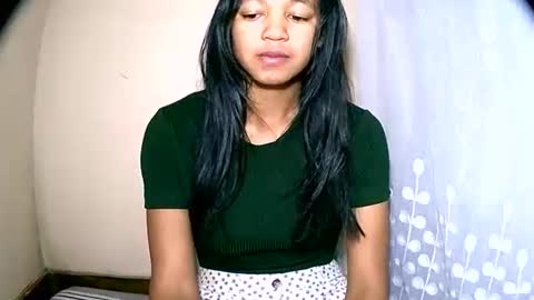 Snapshot of vanih27 chatting on May 27, 7:38 am vanih27 online show from May 27, 7:38 am