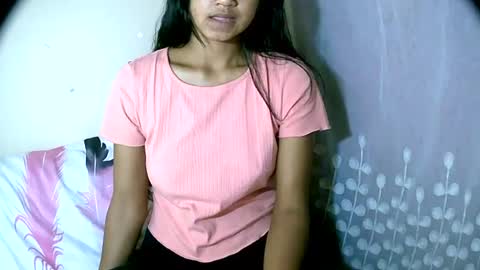vanih27 online show from July 28, 7:39 pm