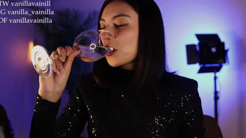 Snapshot of vanilla_velvet chatting on January 13, 10:13 pm Annabet online show from January 13, 10:13 pm