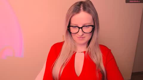 Mia online show from February 19, 4:58 pm