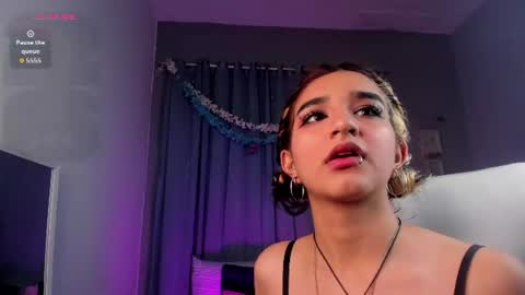 Snapshot of vanillafairy_ chatting on July 3, 9:10 pm vanillafairy_ online show from July 3, 9:10 pm