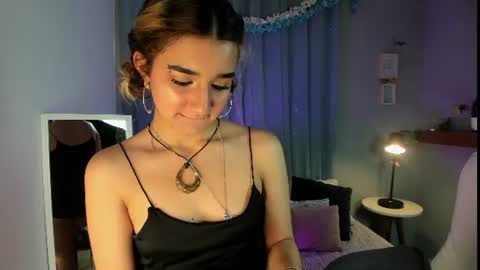 Snapshot of vanillafairy_ chatting on July 15, 7:41 pm vanillafairy_ online show from July 15, 7:41 pm