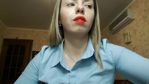 VanillaMuffin online show from February 9, 1:03 pm