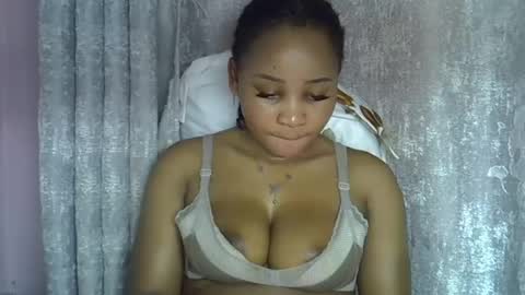 vanillavenus online show from June 16, 1:47 pm