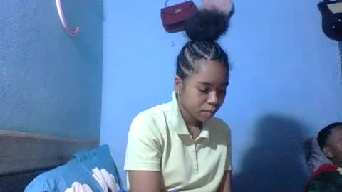 Snapshot of vanille6006 chatting on July 25, 6:33 am vanille6006 online show from July 25, 6:33 am