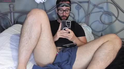 Van online show from October 29, 3:47 pm