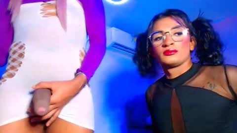 vannesa01 online show from February 26, 7:35 pm