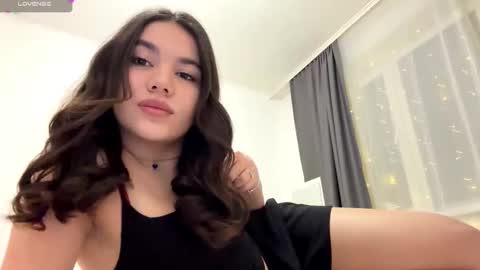 Snapshot of vannessacordoza chatting on January 9, 5:15 pm Vanessa online show from January 9, 5:15 pm