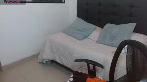 vane online show from November 3, 7:59 pm