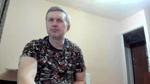 Snapshot of vano_822 chatting on October 31, 10:44 pm vano_822 online show from October 31, 10:44 pm