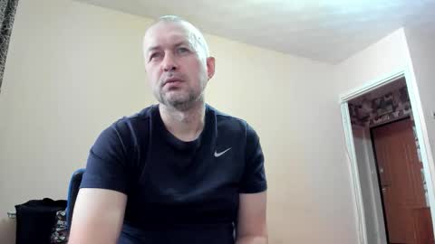Snapshot of vano_822 chatting on November 11, 6:35 am vano_822 online show from November 11, 6:35 am