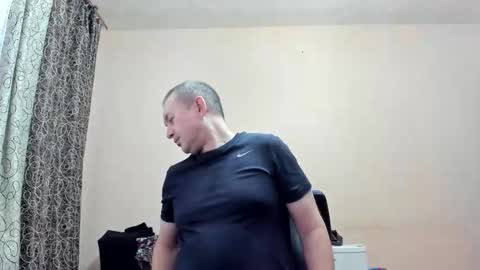 Snapshot of vano_822 chatting on December 5, 8:34 am vano_822 online show from December 5, 8:34 am