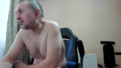 vano_822 online show from April 27, 4:43 am