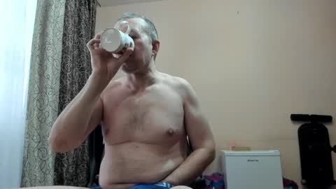 vano_822 online show from May 2, 5:34 am