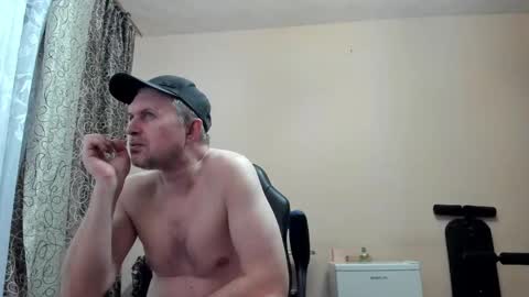 Snapshot of vano_822 chatting on May 13, 6:27 pm vano_822 online show from May 13, 6:27 pm