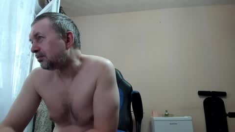 Snapshot of vano_822 chatting on May 17, 5:49 am vano_822 online show from May 17, 5:49 am