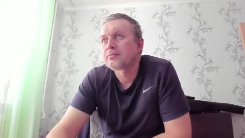 Snapshot of vano_822 chatting on June 1, 11:23 am vano_822 online show from June 1, 11:23 am