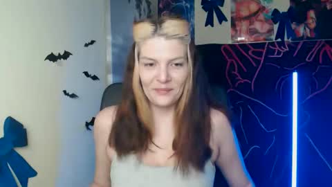 Vanessa online show from April 26, 6:44 am