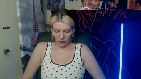 Vanessa online show from May 4, 4:14 pm