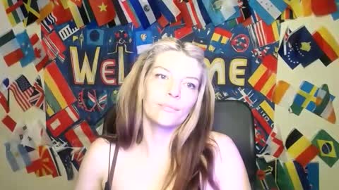 Snapshot of vanrey_ chatting on June 10, 6:56 am Vanessa online show from June 10, 6:56 am