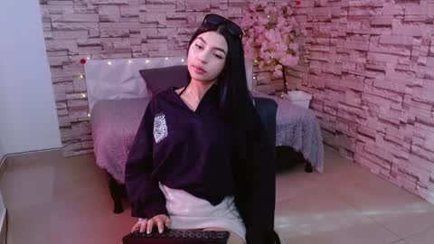 Karuna online show from December 4, 8:29 pm