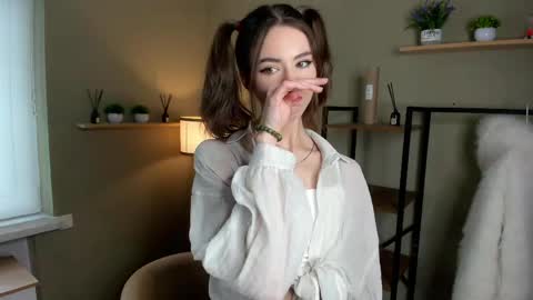 Charline online show from April 24, 9:56 am