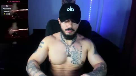 vanvelckan_ online show from December 4, 2:21 am