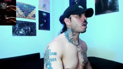 vanvelckan_ online show from March 4, 2:06 am