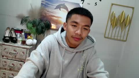 Snapshot of vanxxx2005 chatting on February 17, 9:19 pm vanxxx2005 online show from February 17, 9:19 pm